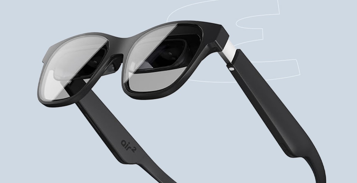 Smart Glasses and Wearable AI Devices: The Next Big Consumer Tech Trend